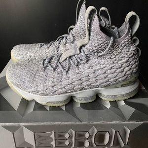 Lebron 15 “city series”